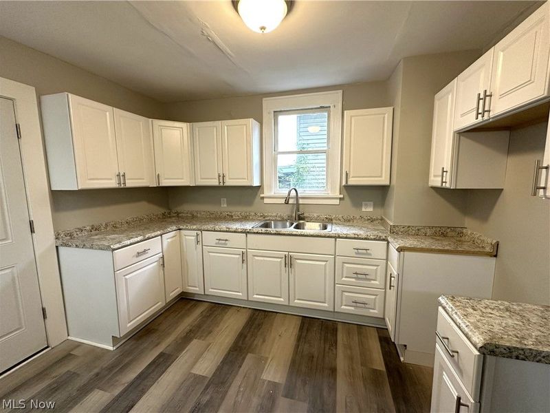 1438 Newton Street, Akron, OH 44305 Photo 6