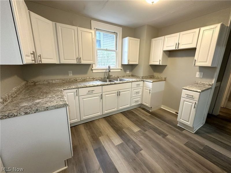 1438 Newton Street, Akron, OH 44305 Photo 7