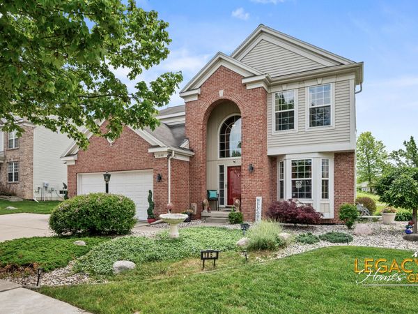 1850 Hollow Creek Drive SE, Caledonia, MI 49316