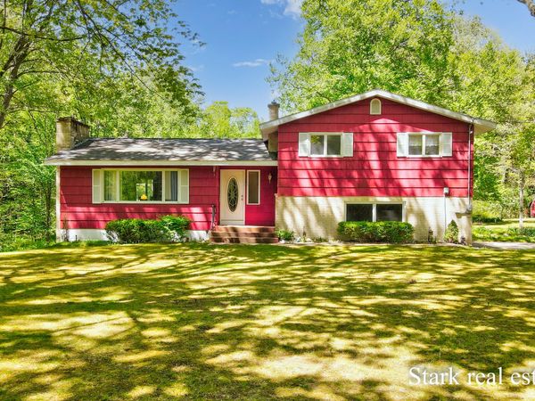 2816 E Mount Garfield Road, Muskegon, MI 49444