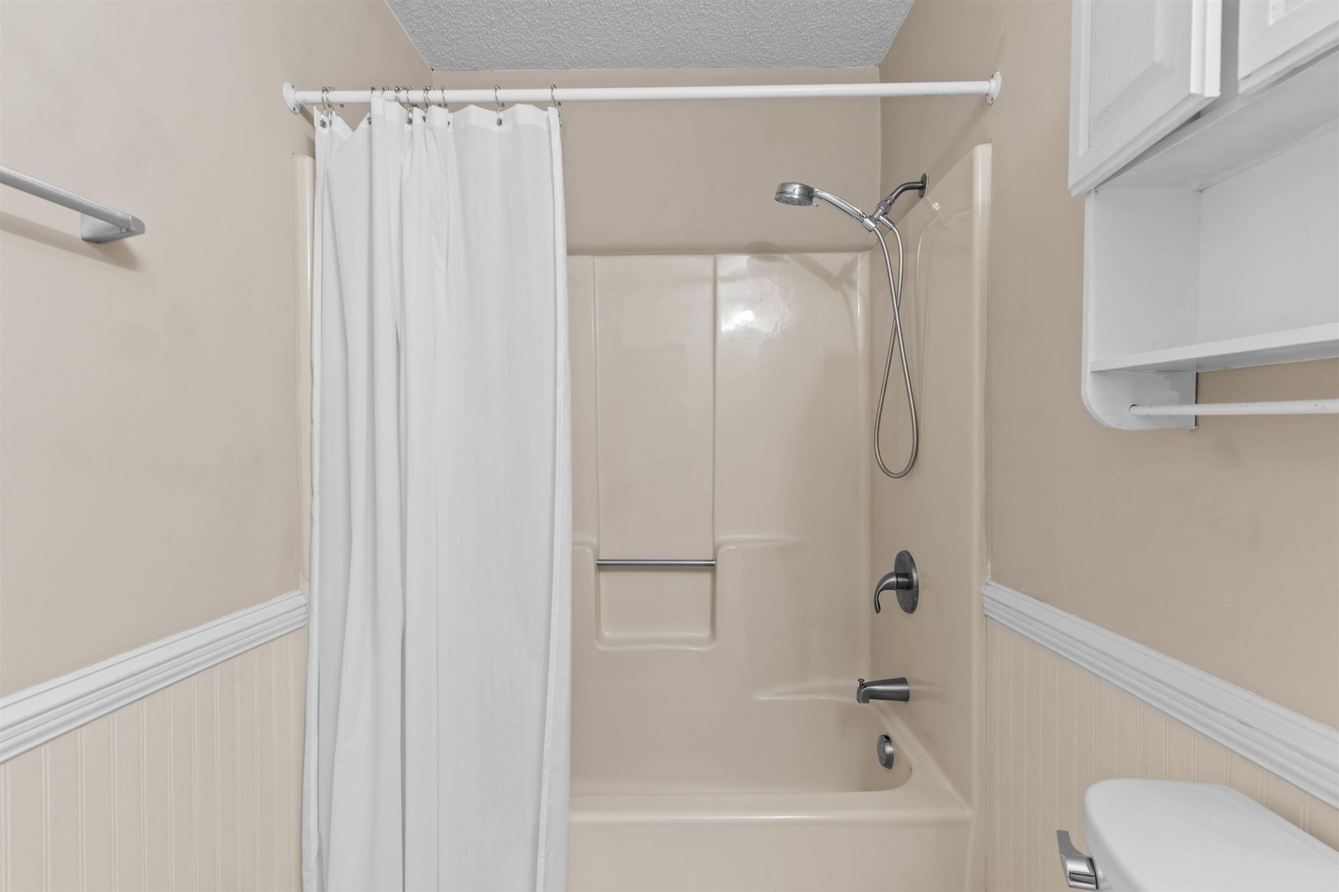 200 Double Eagle Dr.  Photo 12