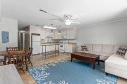 200 Double Eagle Dr.  photo 4