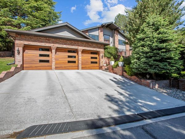2725 W Lake Ridge Shores Court, Reno, NV 89519