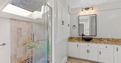 2725 W Lake Ridge Shores Court, Reno, NV 89519 Photo