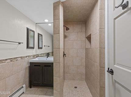 2725 W Lake Ridge Shores Court, Reno, NV 89519 Photo