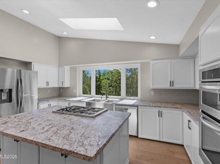 2725 W Lake Ridge Shores Court, Reno, NV 89519 Photo
