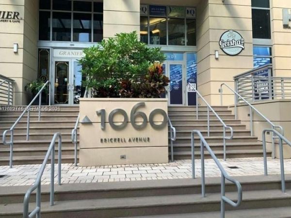 1060 Brickell Ave , Unit 2201, Miami, FL 33131