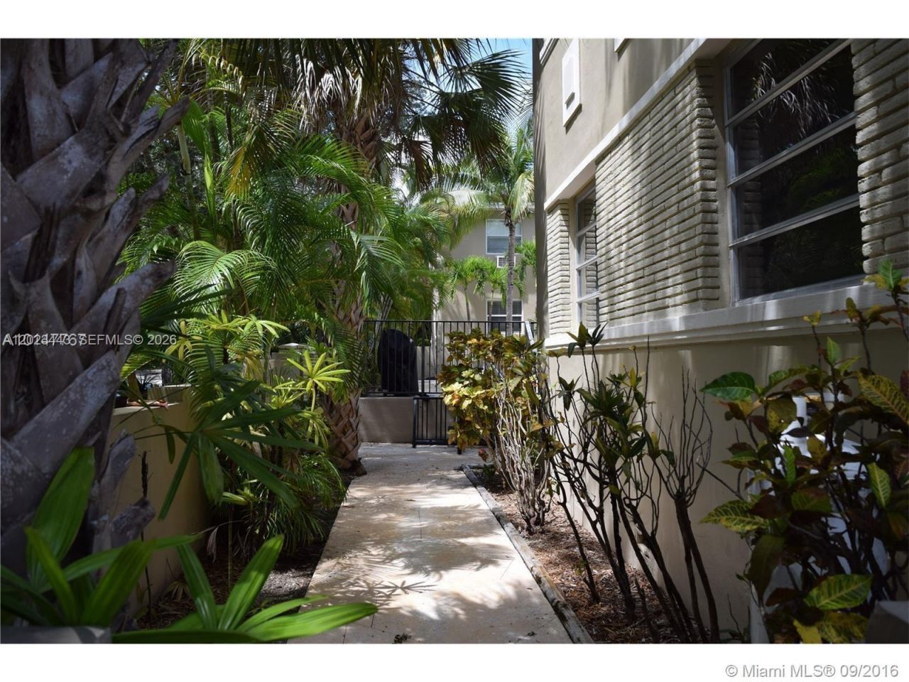 125 Edgewater Dr , Unit 7, Coral Gables, FL 33133 Photo