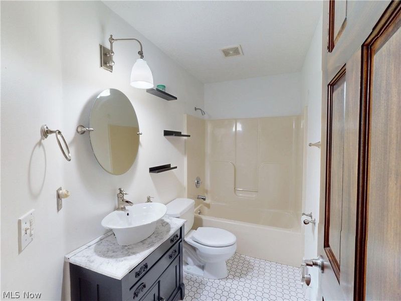 8166 Washington Avenue, North Royalton, OH 44133 Photo 18
