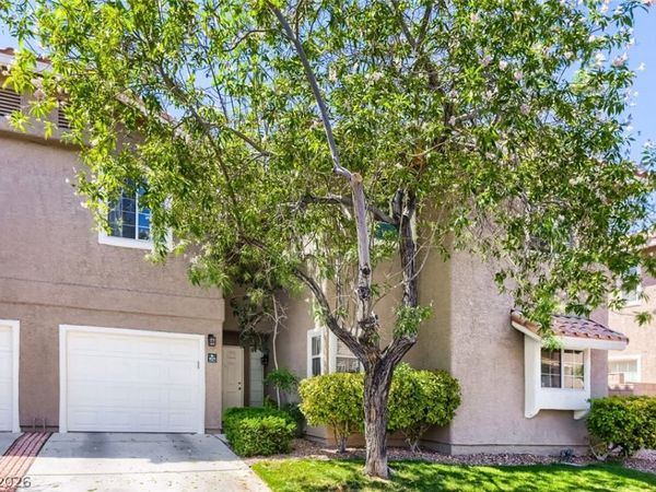 9271 Silver Arrow Court, Las Vegas, NV 89117