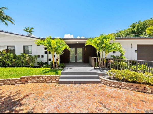 2811 NE 53rd Court, Lighthouse Point, FL 33064