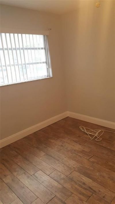 180 NE 12th Avenue, Unit 17a, Hallandale Beach, FL 33009 Photo
