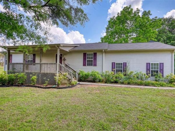 2643 Macedonia Road , Franklin, GA 30217