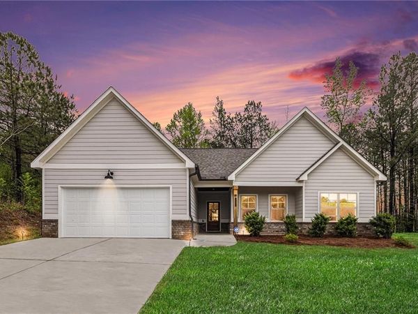 1195 Awenasa Drive , Villa Rica, GA 30180