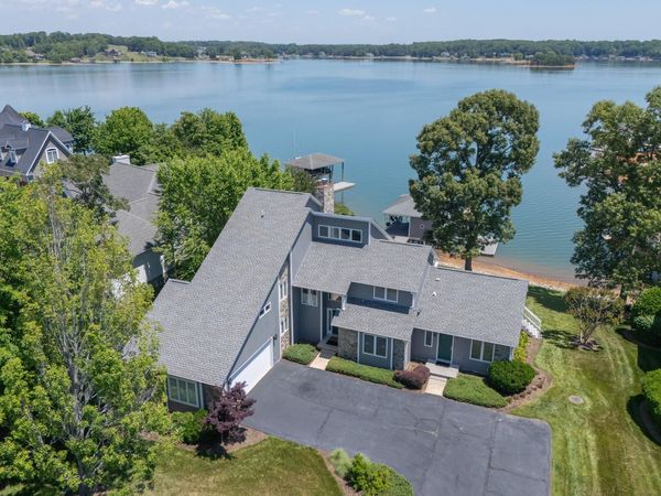 226 Pine Bay DR , Union Hall, VA 24176