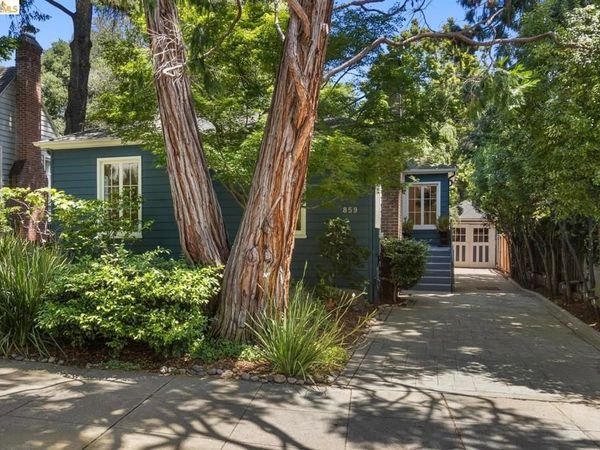 859 Sunnyhills Rd, Oakland, CA 94610