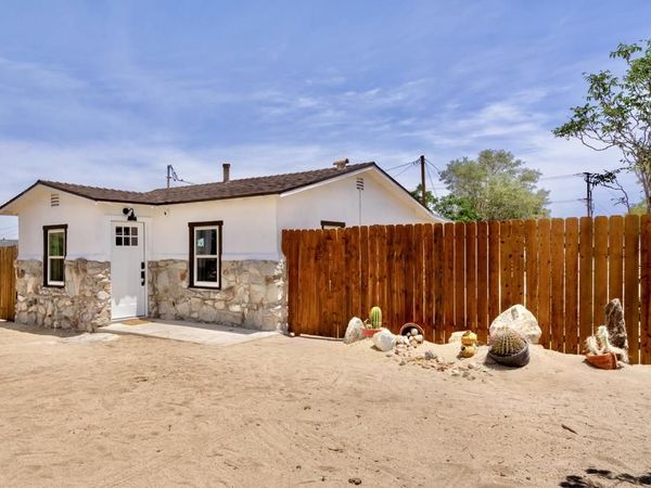 6451 Mountain View Street, Joshua Tree, CA 92252