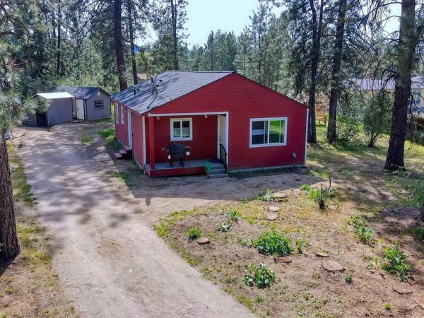 6449 Circle Dr, Nine Mile Falls, WA 99026