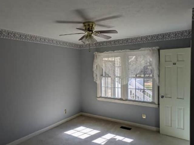 2832 Long Ave.  Photo 8
