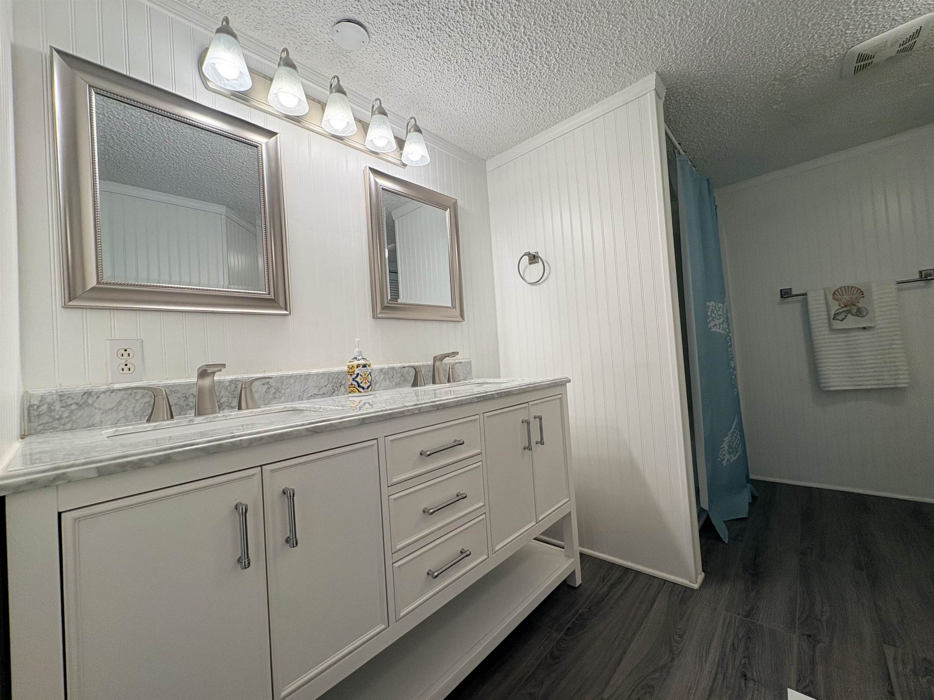 1567 Park Ln. Photo 12
