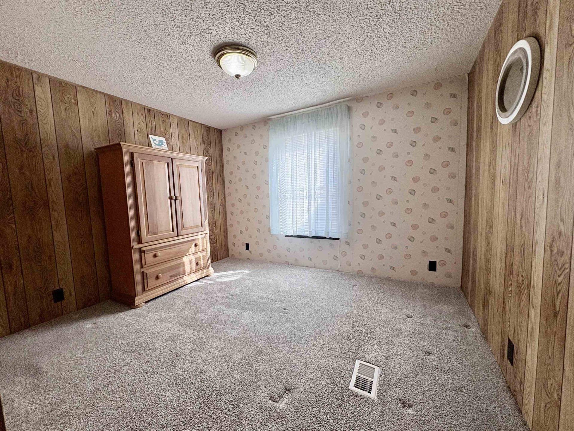 1567 Park Ln. Photo 16