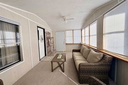 1567 Park Ln. photo 4