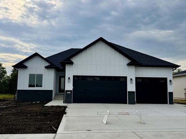 521 Timberline Drive, Gilbert, IA 50105
