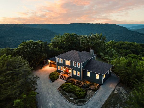 275 Buckeye Ln , Wilder, TN 38589