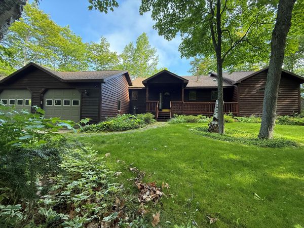 13406 W Lakeshore DR, Brimley/Bay Mills, MI 49715
