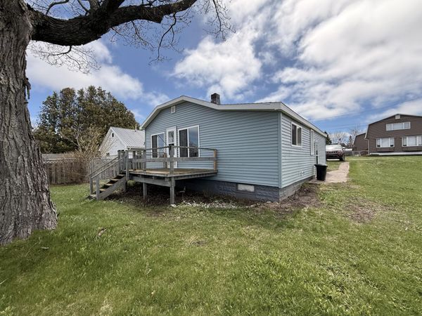 2216 W 3rd AVE, Sault Ste Marie, MI 49783