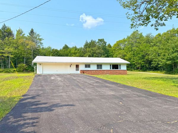 7837 M-123, Paradise, MI 49768