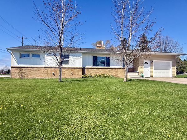 624 Washington WAY, Sault Ste Marie, MI 49783