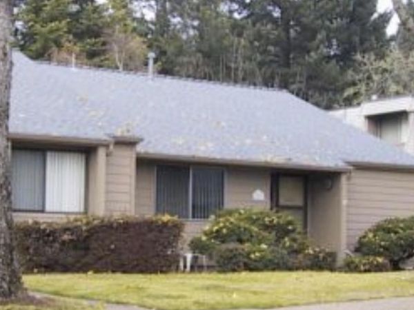 1043 Cardinal St NW, Salem, OR 97304