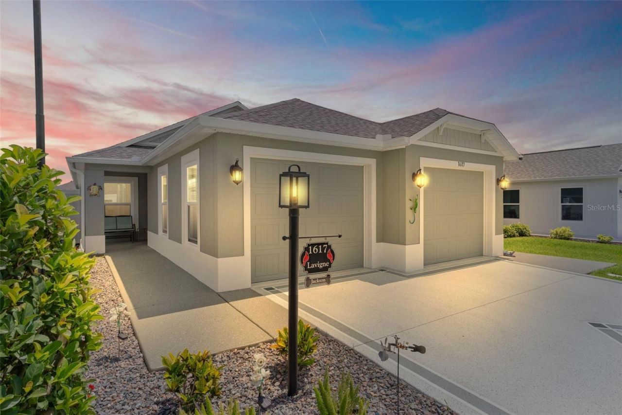 1617 Caldorette Drive, The Villages, FL 34762 Main Photo