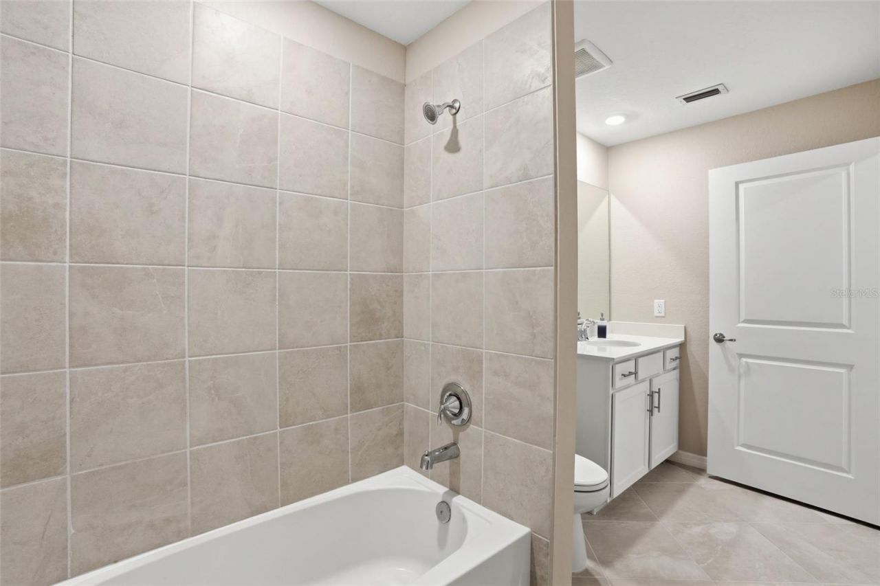 14191 Heritage Landing Boulevard , Unit 1215, Punta Gorda, FL 33955 Photo
