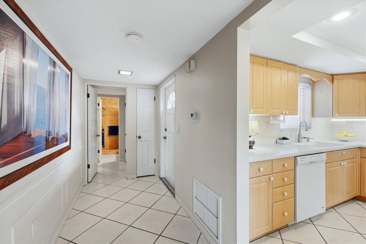 4208 Roxane Boulevard , Unit 95, Sarasota, FL 34235 Photo