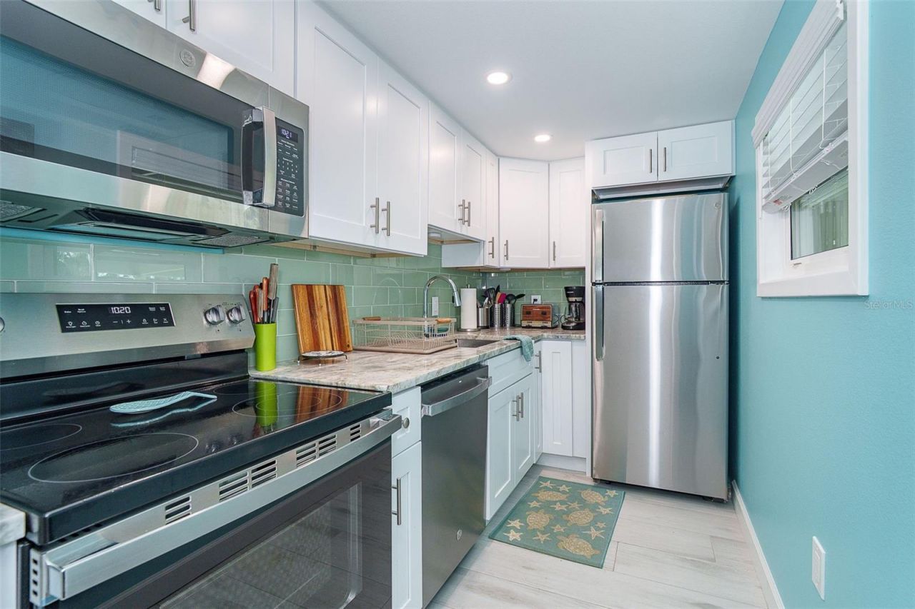 2980 N Beach Road, Unit C2-4, Englewood, FL 34223 Photo