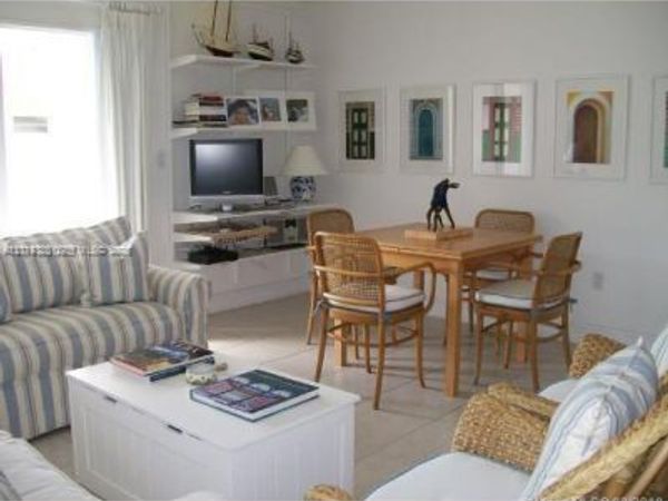 290 Sunrise Dr , Unit 208, Key Biscayne, FL 33149