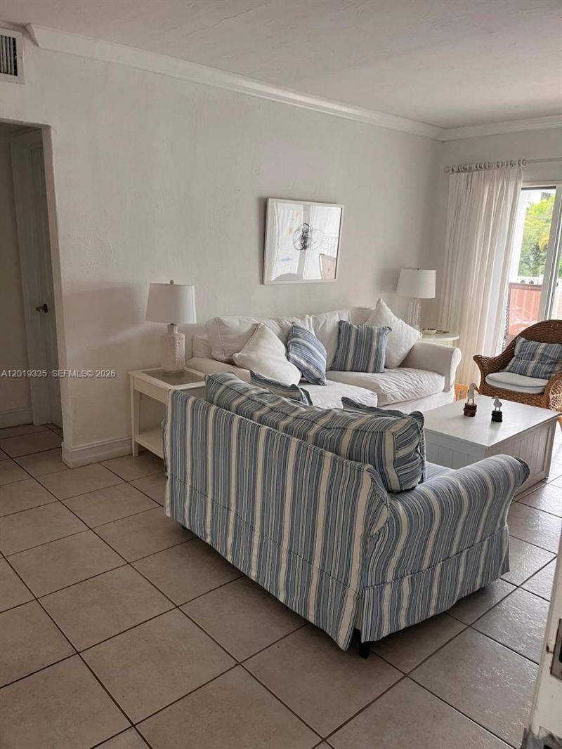 290 Sunrise Dr , Unit 208, Key Biscayne, FL 33149 Photo
