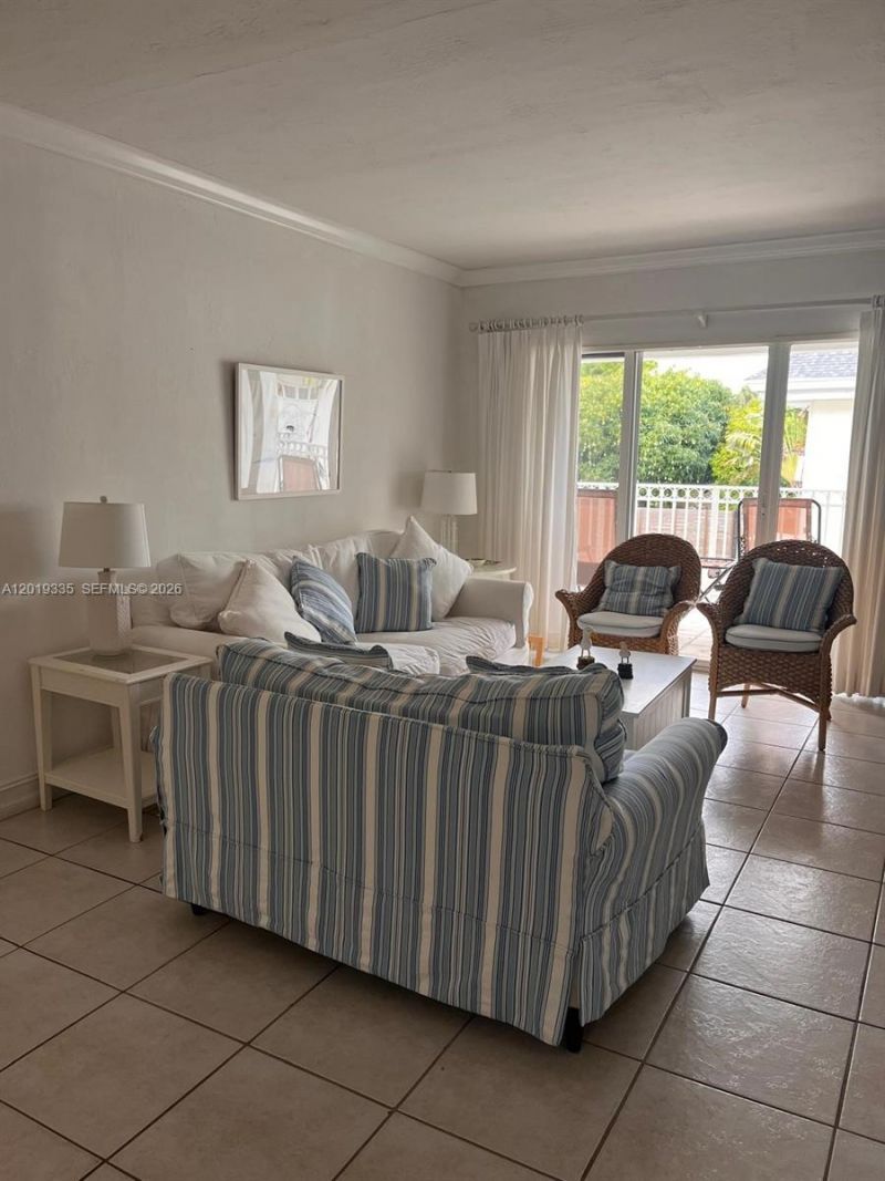290 Sunrise Dr , Unit 208, Key Biscayne, FL 33149 Photo