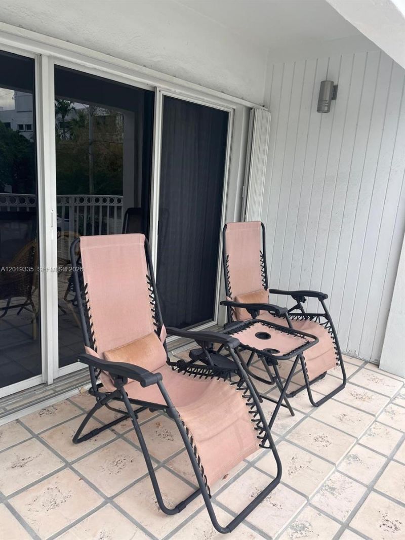 290 Sunrise Dr , Unit 208, Key Biscayne, FL 33149 Photo