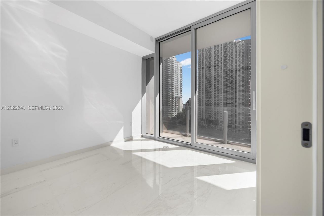 300 Biscayne Blvd Way , Unit 1102, Miami, FL 33131 Photo