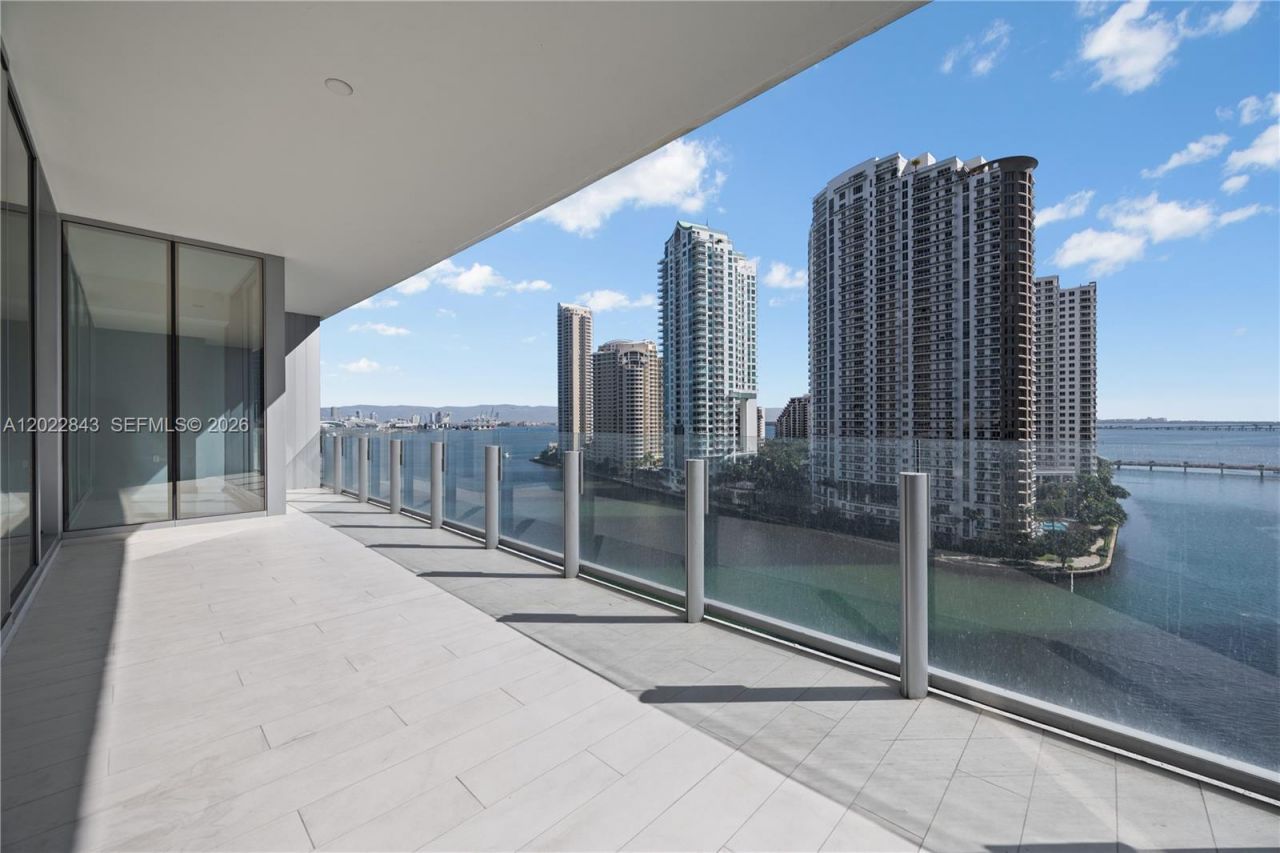 300 Biscayne Blvd Way , Unit 1102, Miami, FL 33131 Photo