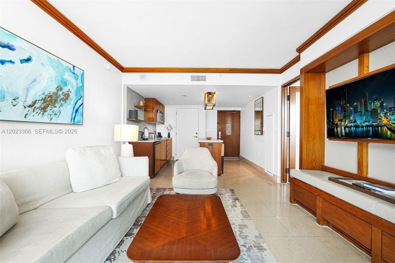 6801 Collins Ave , Unit 611 (Door , Miami Beach, FL 33141 Photo