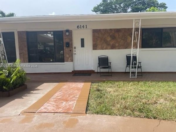 6141 Wiley St , Hollywood, FL 33023