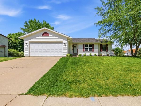 626 Meadowview Lane, Marshall, WI 53559
