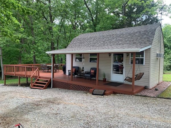 8933 Parrot Drive, French Village, MO 63036