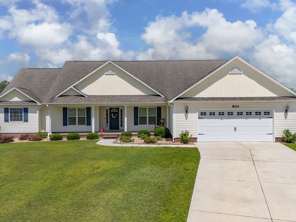 804 Canvas Court, Swansboro, NC 28584