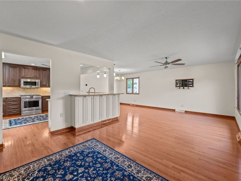 6294 Old Virginia Lane , Parma Heights, OH 44130 Photo 20