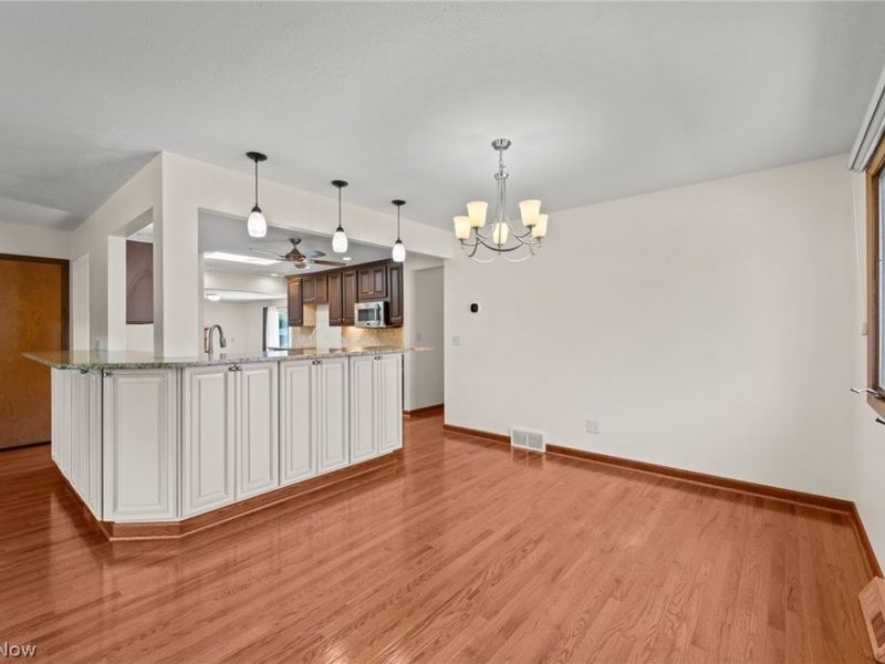 6294 Old Virginia Lane , Parma Heights, OH 44130 Photo 25